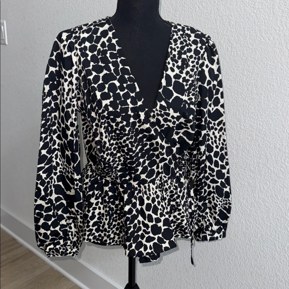 Stylish Black and White Women's Top